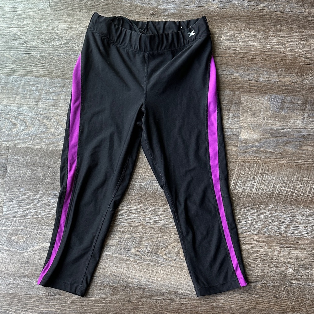 Xersion Black Capris with Vibrant Purple Accents